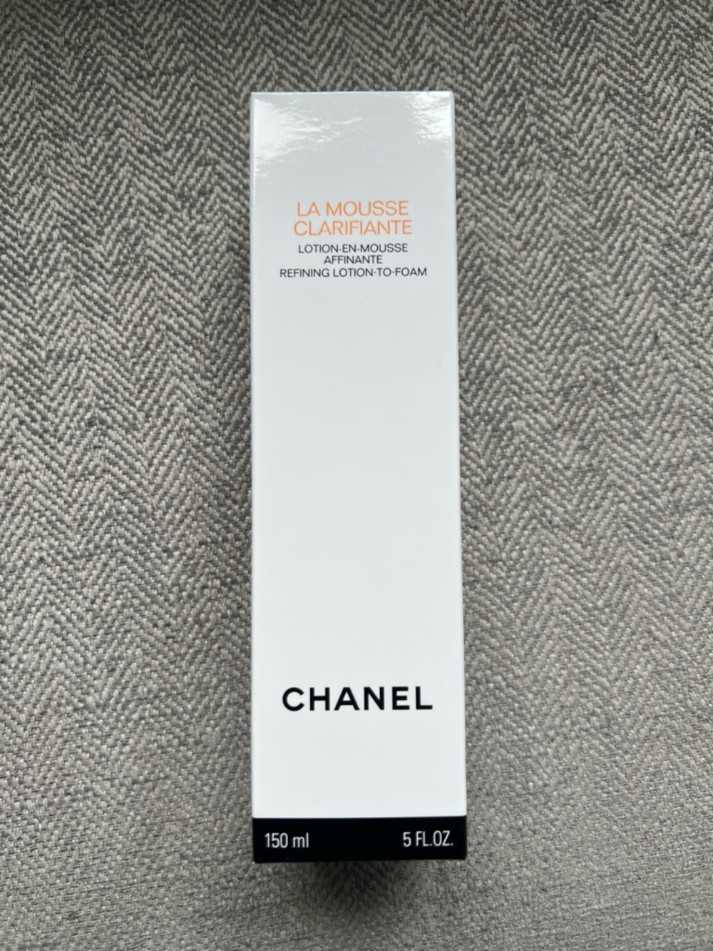 CHANEL L'Eau de Mousse Water-to-Foam Cleanser - Pink - Picture 2 of 3